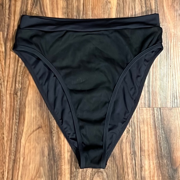 L*Space Frenchi Bottom Bitsy - Picture 6 of 12